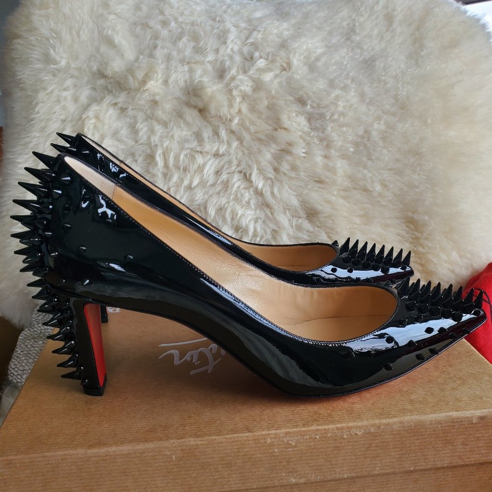 Christian Louboutin Goldo Pump, Spikes (Size 41)